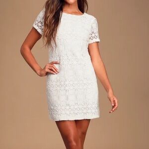Lulu’s white knit dress